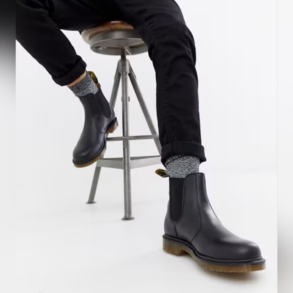 NWT Dr. Martens Black Leather Boots-Size 7.5 Mens 8.5 Womens